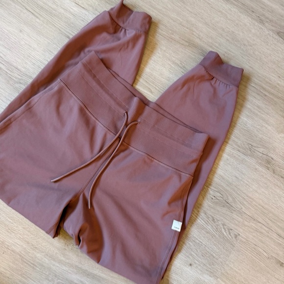 Vuori daily jogger leggings - Picture 2 of 6